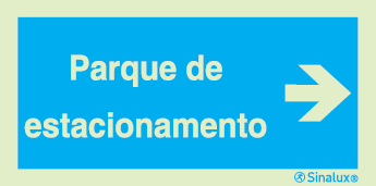 Sinal de informação, parque de estacionamento seta para a direita